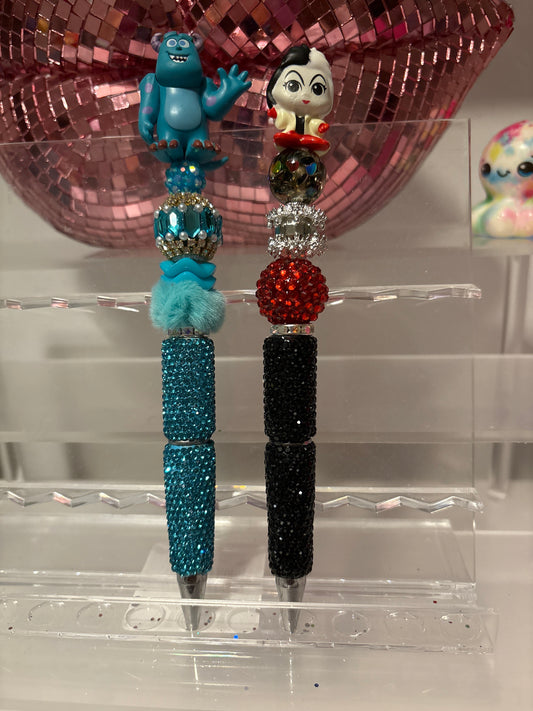 Small Dorable  pen